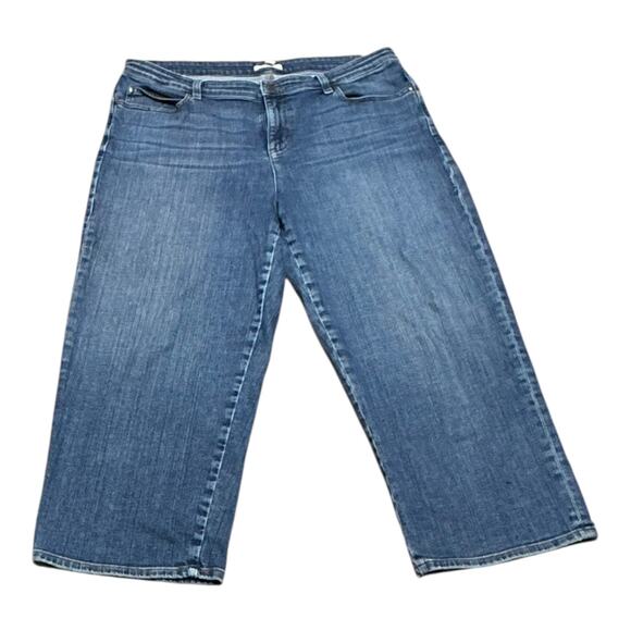 Eileen Fisher Jeans Mid Rise Cropped Capri Made in USA Medium Wash 14 - Picture 1 of 3